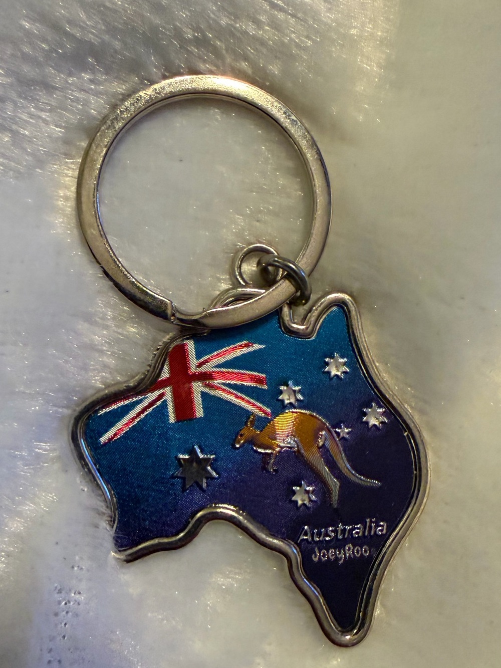 Australia Map Keychain with Kangaroo and Flag - Blue & Gold